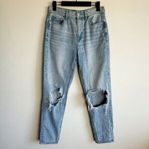 American Eagle mom jean distressed denim blue jeans size 2